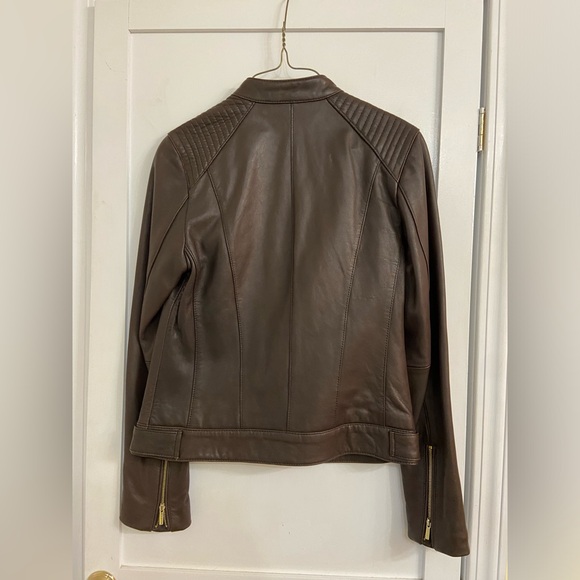 Women’s zip-front leather motorcycle style jacket - Picture 3 of 3